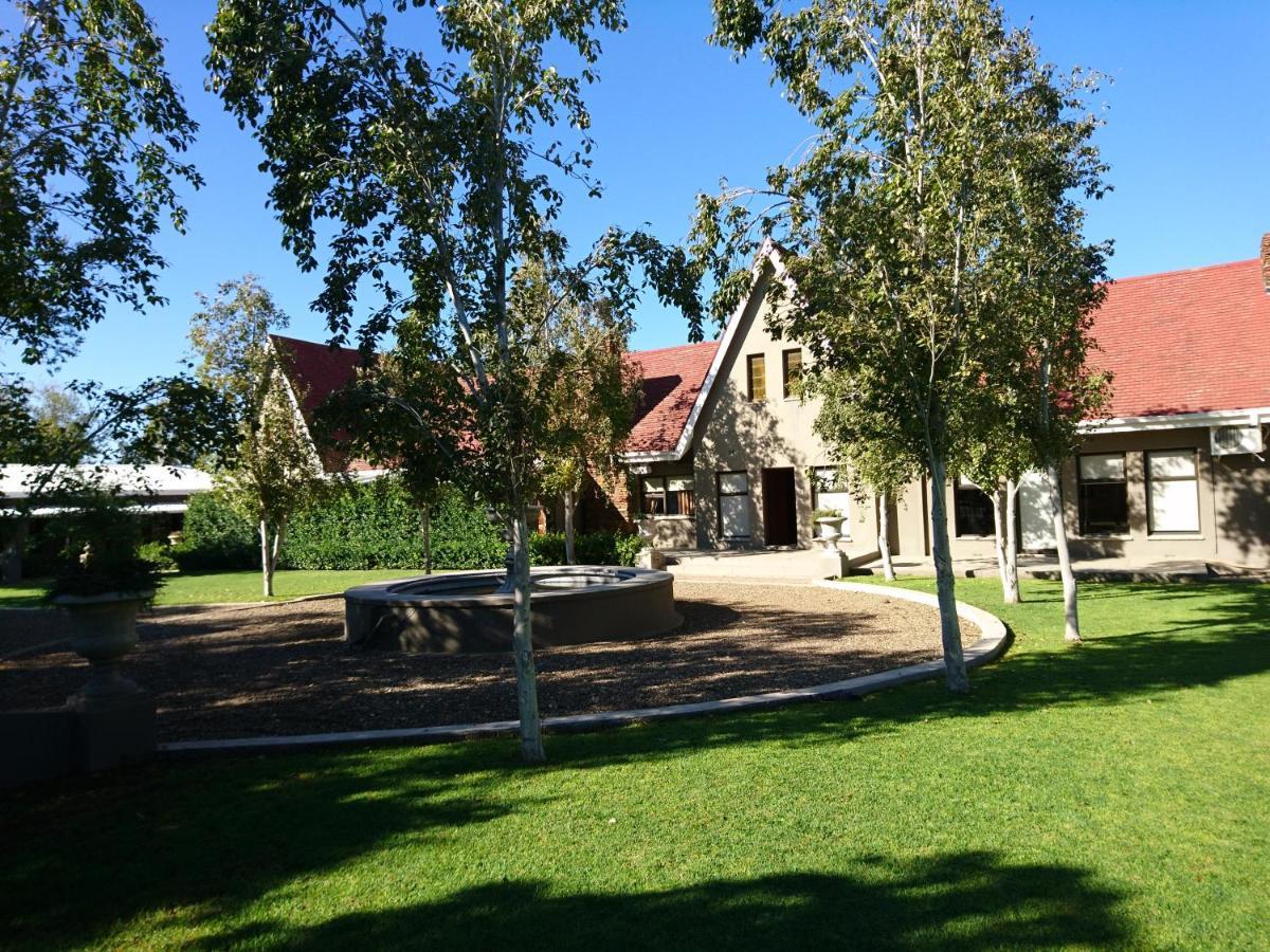 Villa Brocant Guest House Vryburg Екстер'єр фото