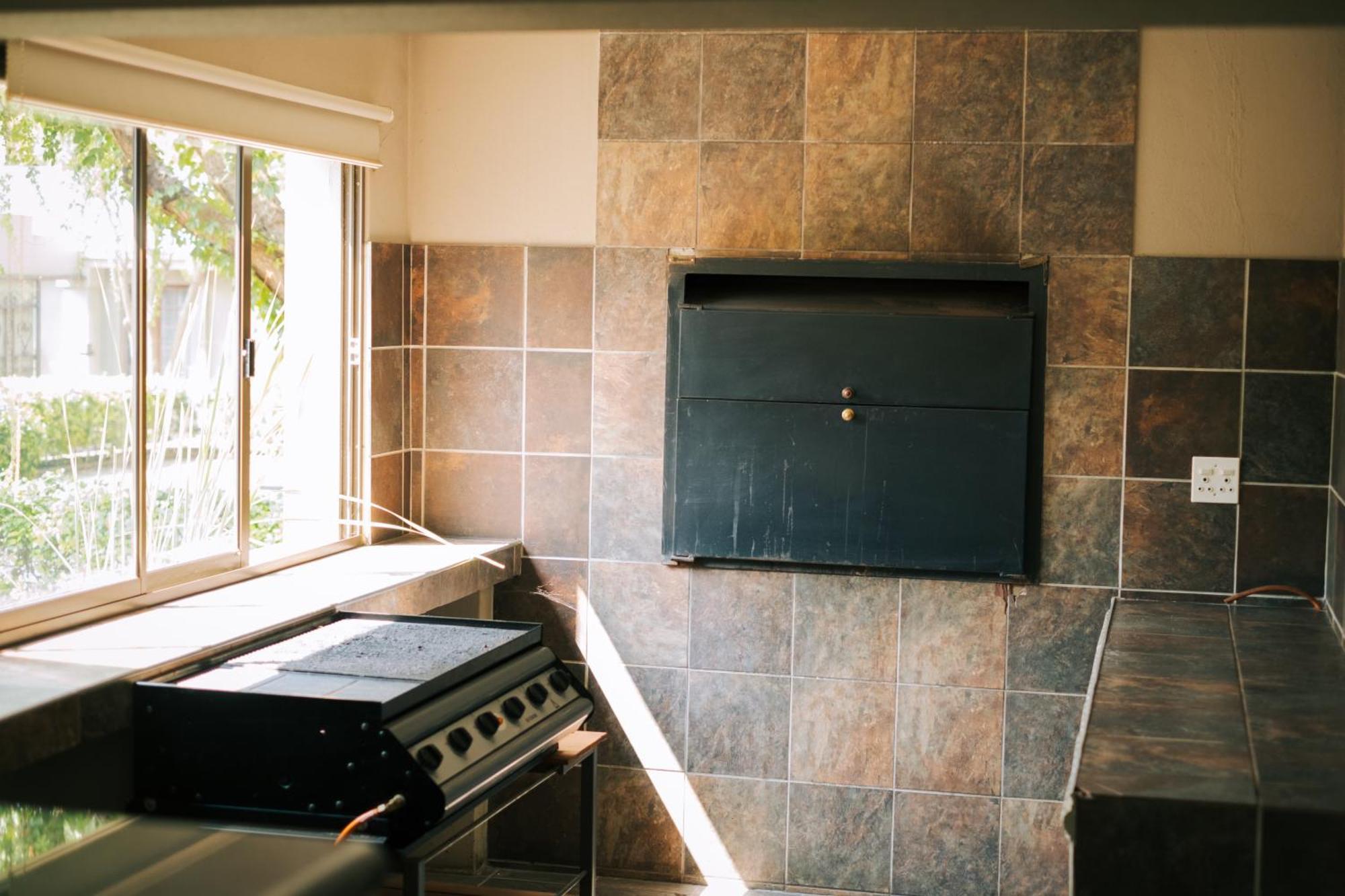 Villa Brocant Guest House Vryburg Екстер'єр фото
