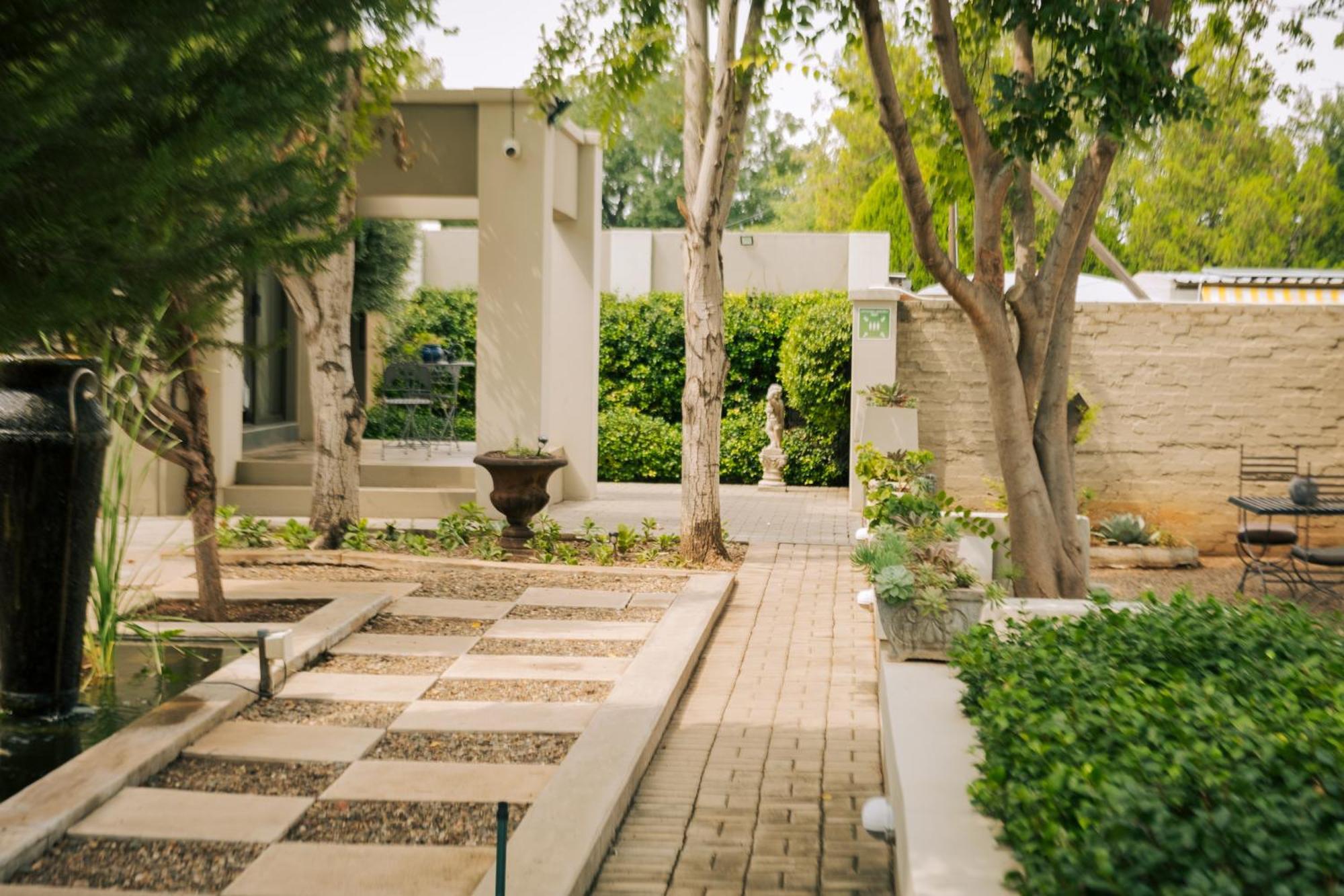 Villa Brocant Guest House Vryburg Екстер'єр фото