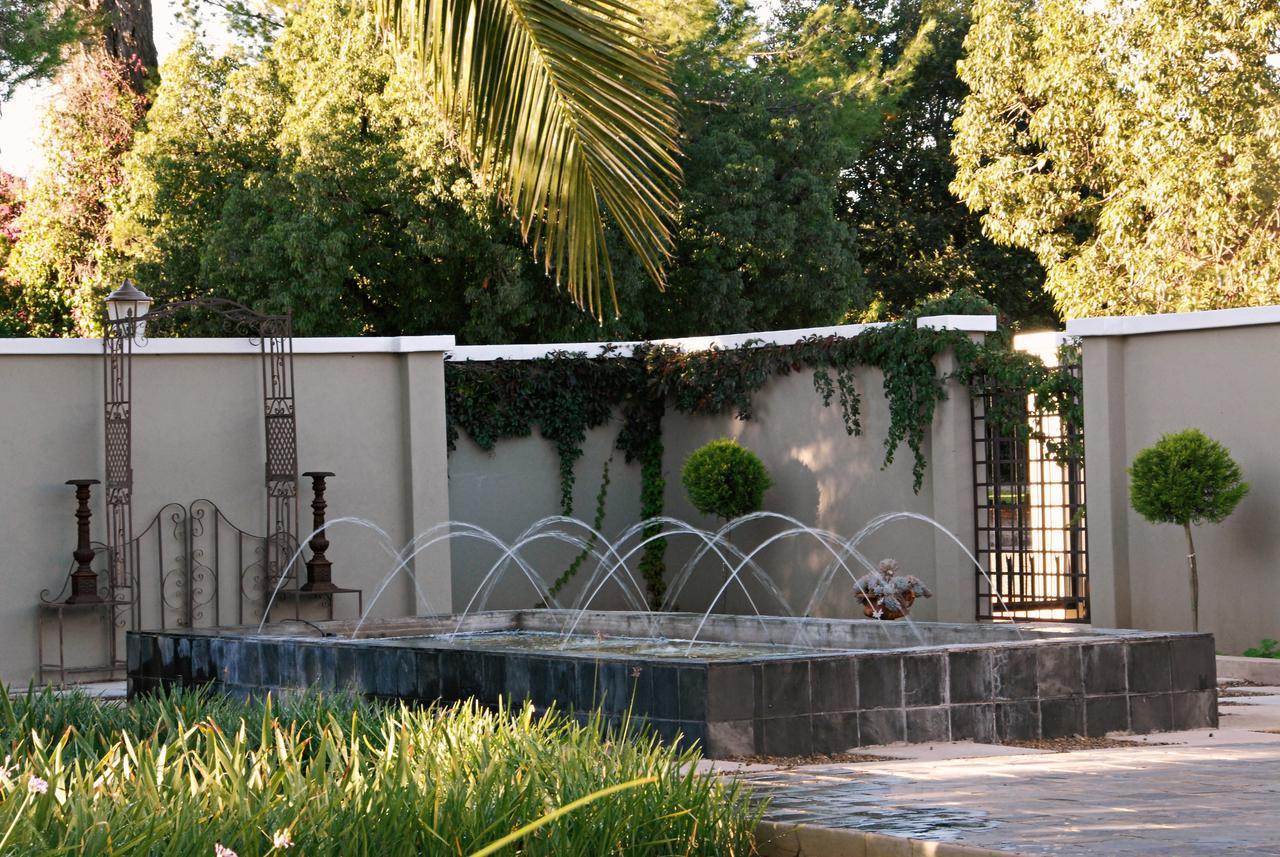 Villa Brocant Guest House Vryburg Екстер'єр фото