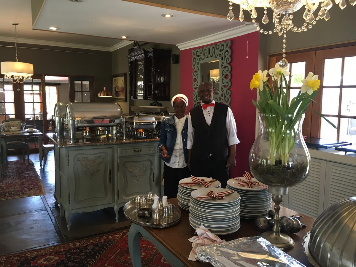 Villa Brocant Guest House Vryburg Екстер'єр фото